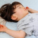 【2歳児】昼夜逆転した子どもの睡眠を改善する方法