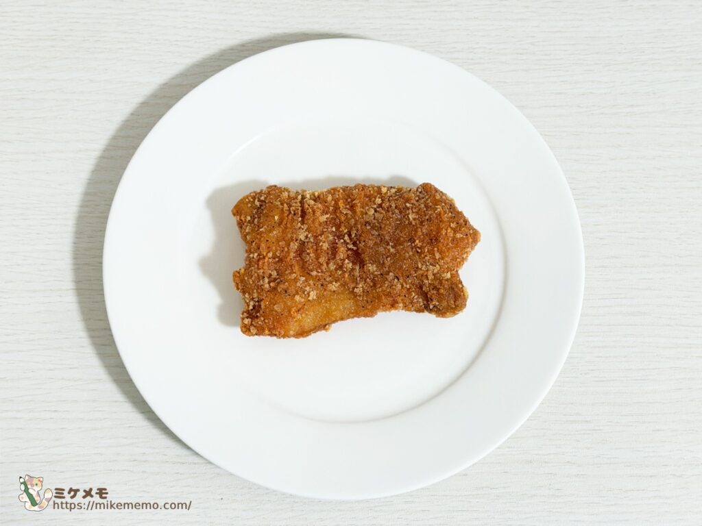 皿にのせたザクチキ（魅惑のうま辛）全体